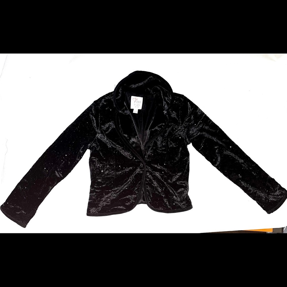 The Childrens Place black felt and sequin blazer size M 7/8